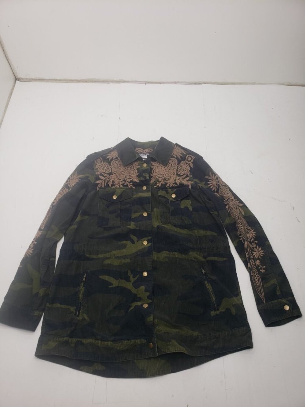 Johnny Was Workshop Embroidered Camo Shirt Womens Small Boho Western Floral